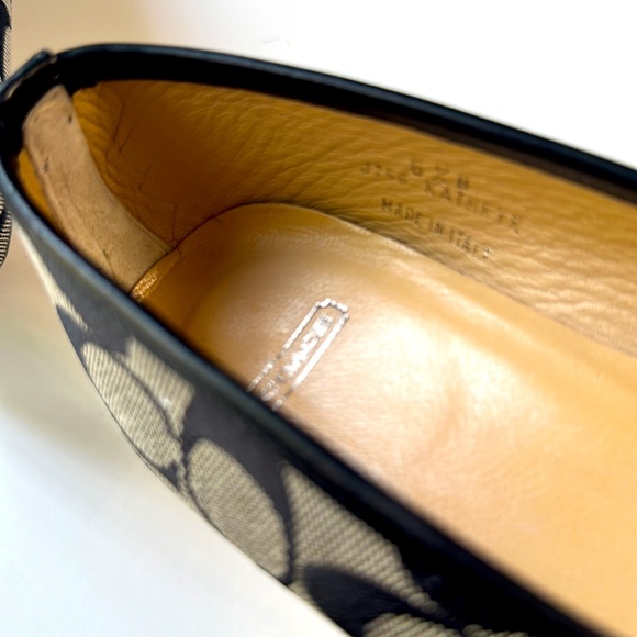 Coach 1” heel monogram shoes size 6 1/2 B - Picture 7 of 10
